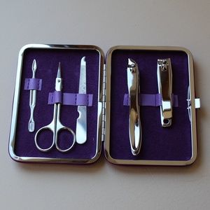 5 piece manicure set NWOT